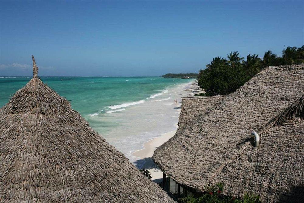 Hotel Karafuu Beach Resort Pingwe Esterno foto