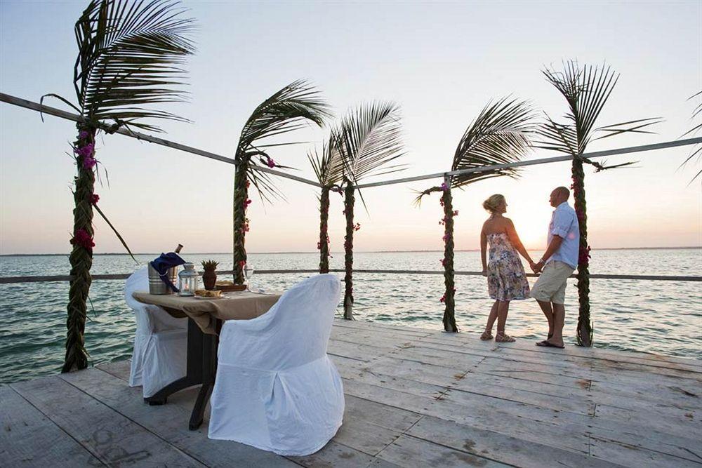 Hotel Karafuu Beach Resort Pingwe Esterno foto