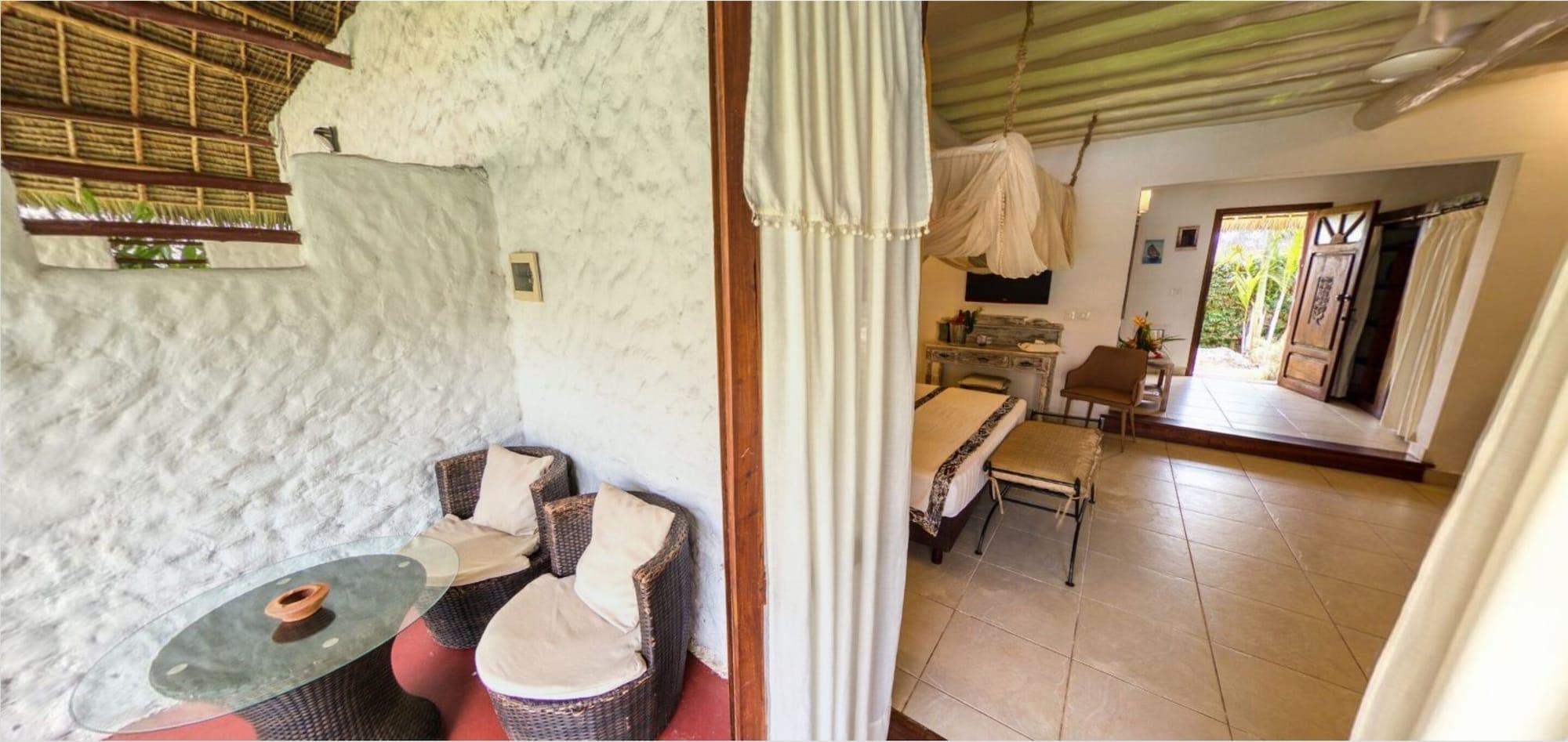 Hotel Karafuu Beach Resort Pingwe Esterno foto