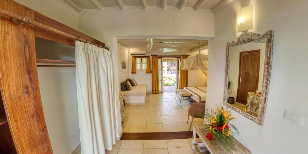 Hotel Karafuu Beach Resort Pingwe Esterno foto