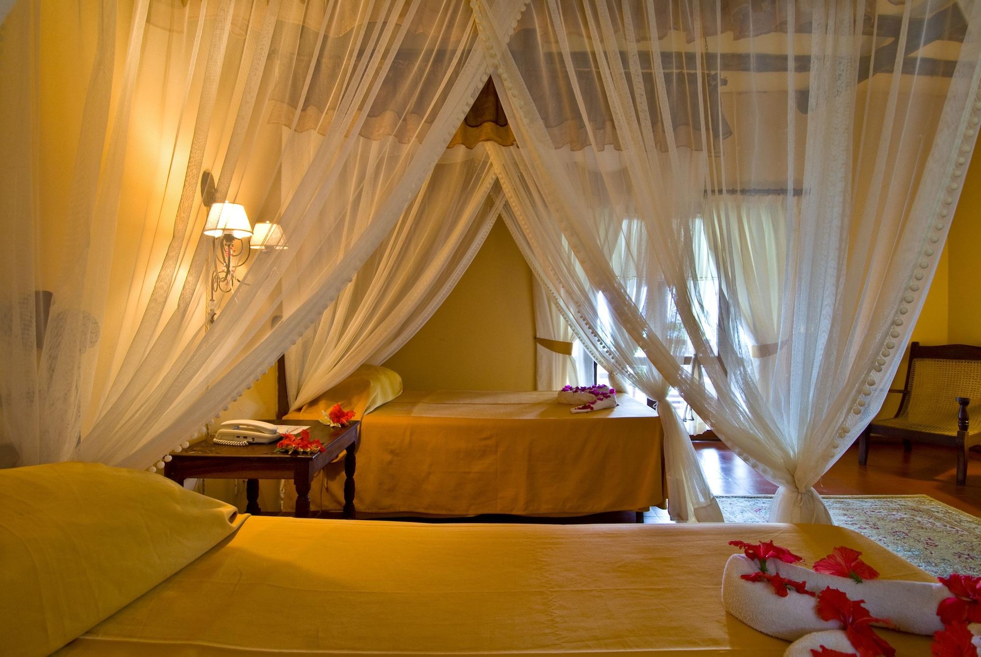 Hotel Karafuu Beach Resort Pingwe Esterno foto
