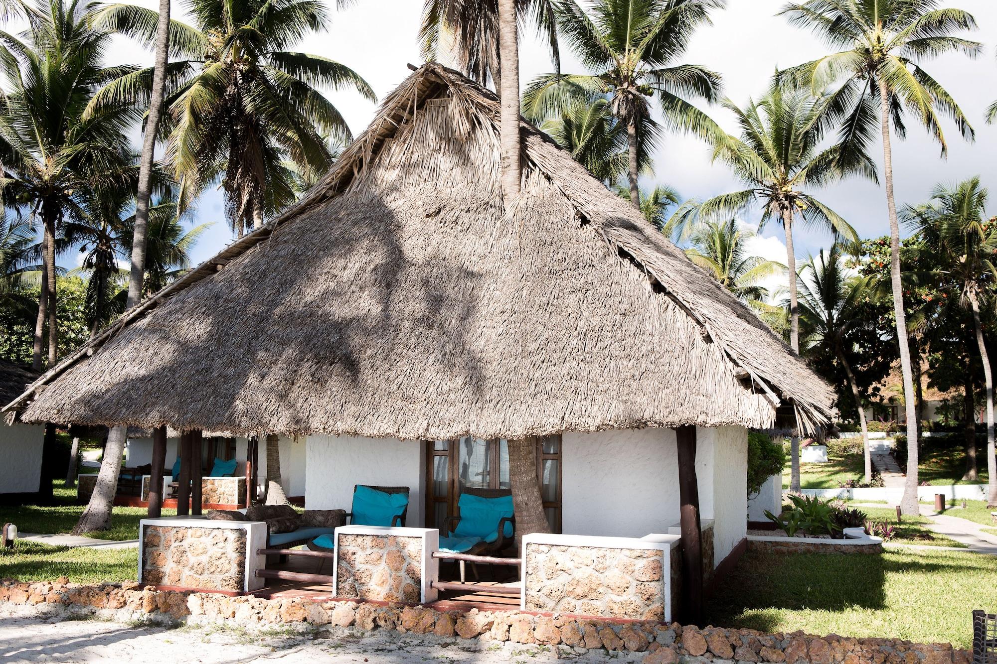 Hotel Karafuu Beach Resort Pingwe Esterno foto