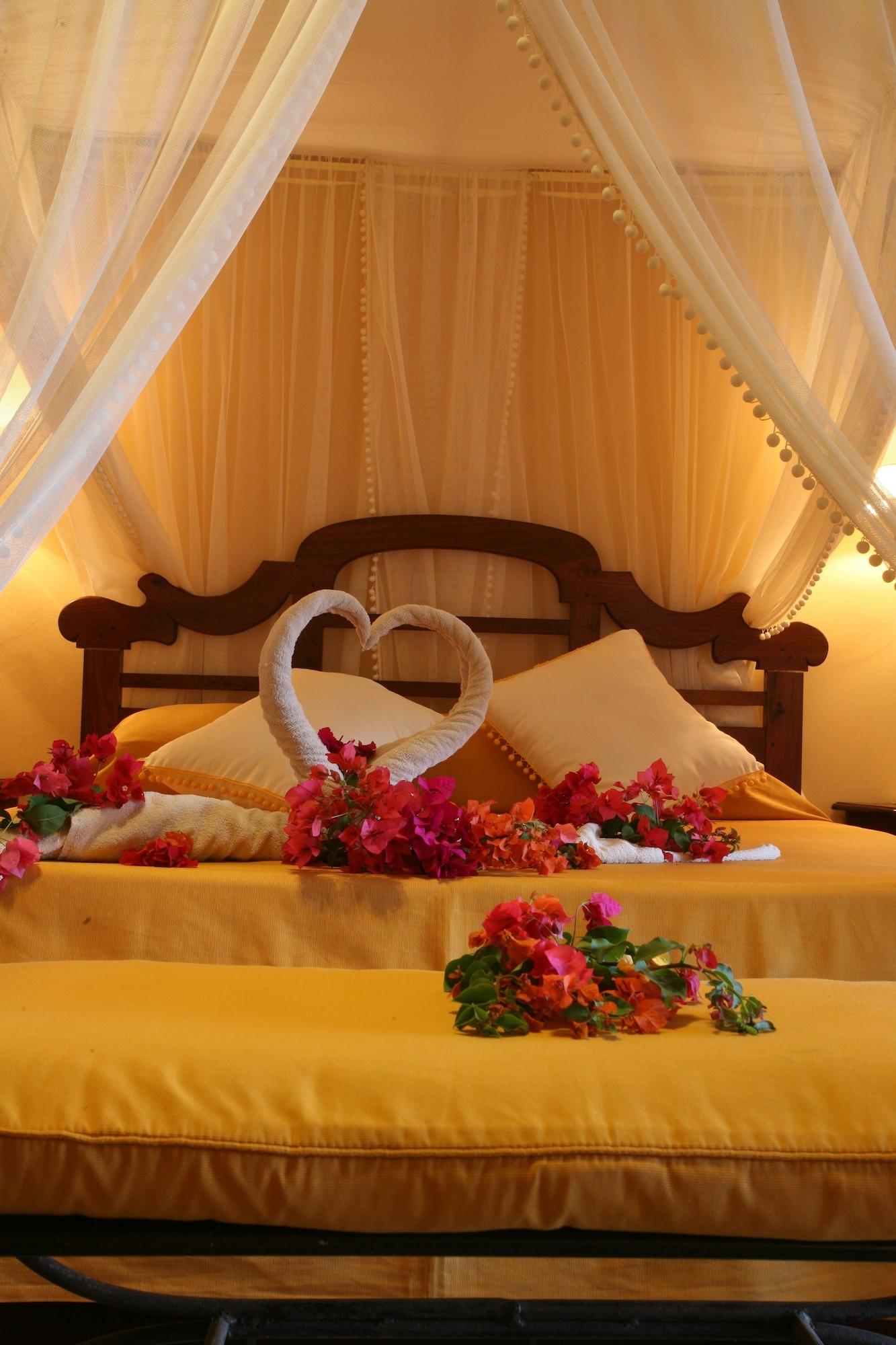 Hotel Karafuu Beach Resort Pingwe Esterno foto