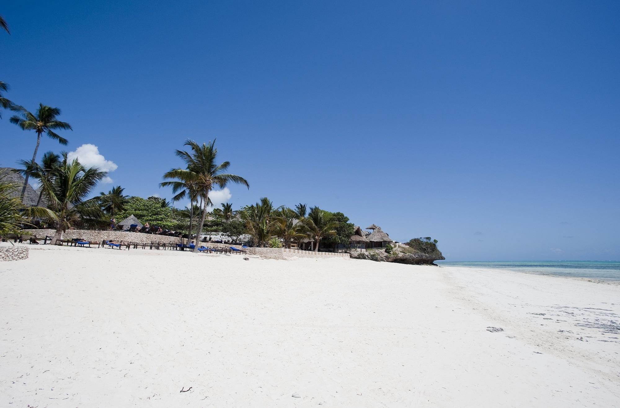 Hotel Karafuu Beach Resort Pingwe Esterno foto