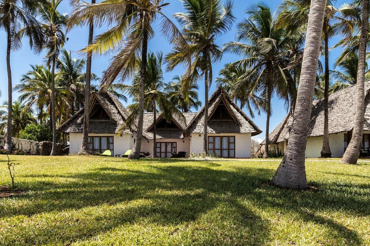 Hotel Karafuu Beach Resort Pingwe Esterno foto